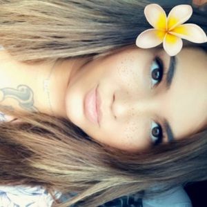 Meet your Posher, Yeli